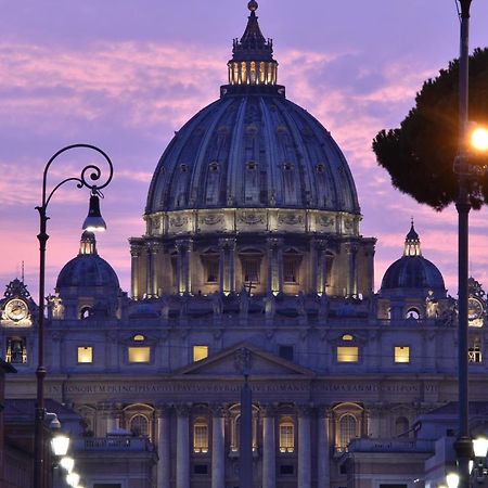 Moderno Appartamento Cornelia-San Pietro Con Giardino Rome Luaran gambar